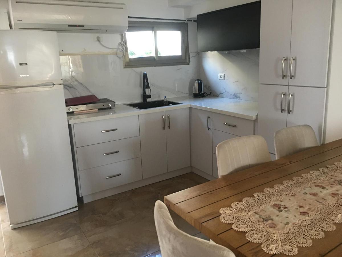 Tiberias Vacation Rental Екстер'єр фото